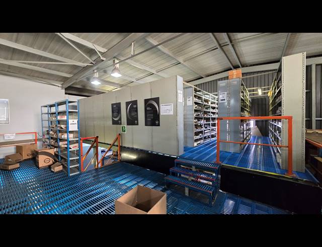 715M² WAREHOUSE TO LET IN SPARTAN